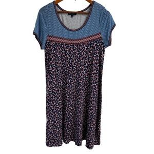 Max‎ edition ladies pull over dress size Large.